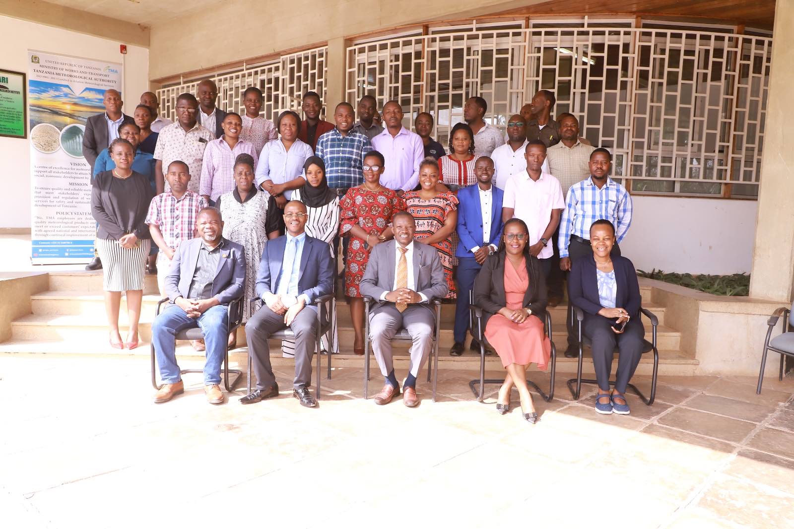 WANAHABARI WASISITIZWA KUSAMBAZA TAARIFA ZA HALI YA HEWA KWA WAKATI NA USAHIHI.